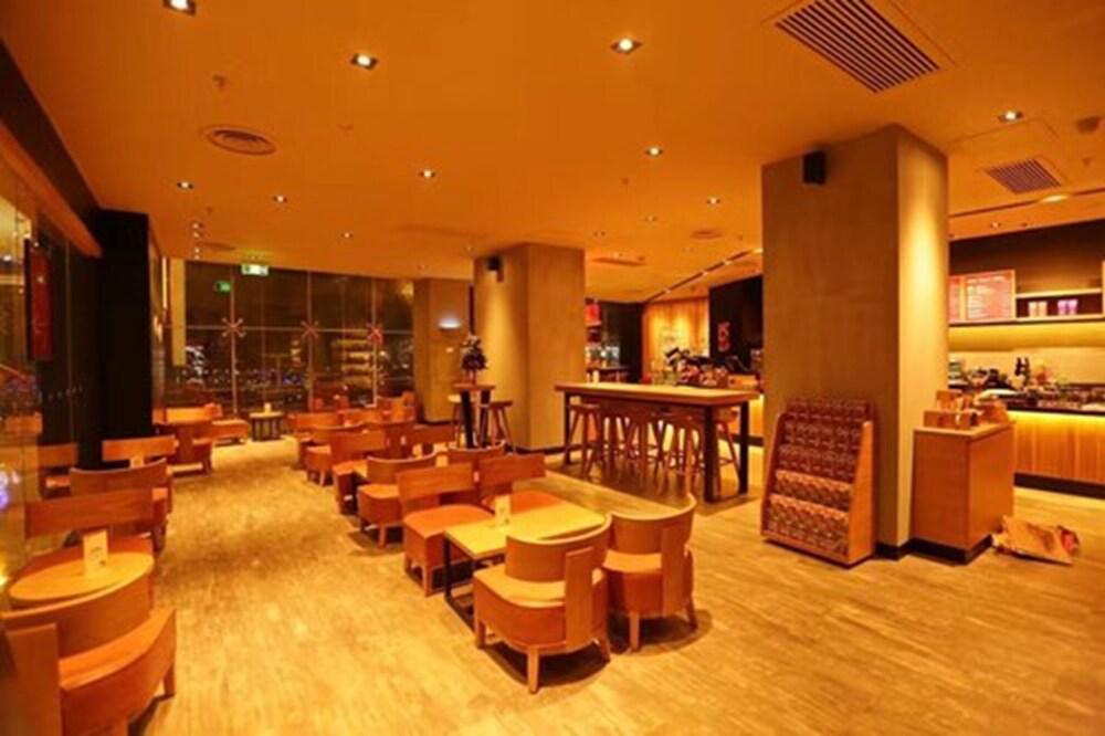מלון Yiwu International Mansion מראה חיצוני תמונה